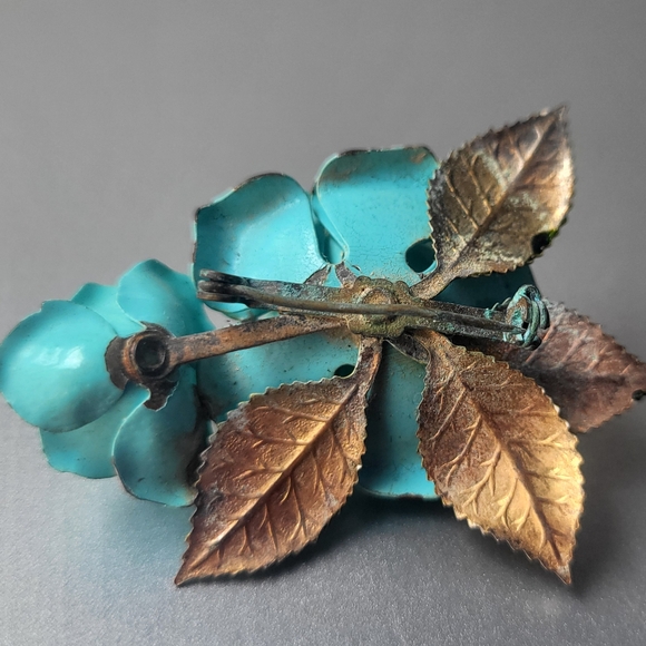 1930s Vintage Handmade Flower Brooch - Picture 5 of 6